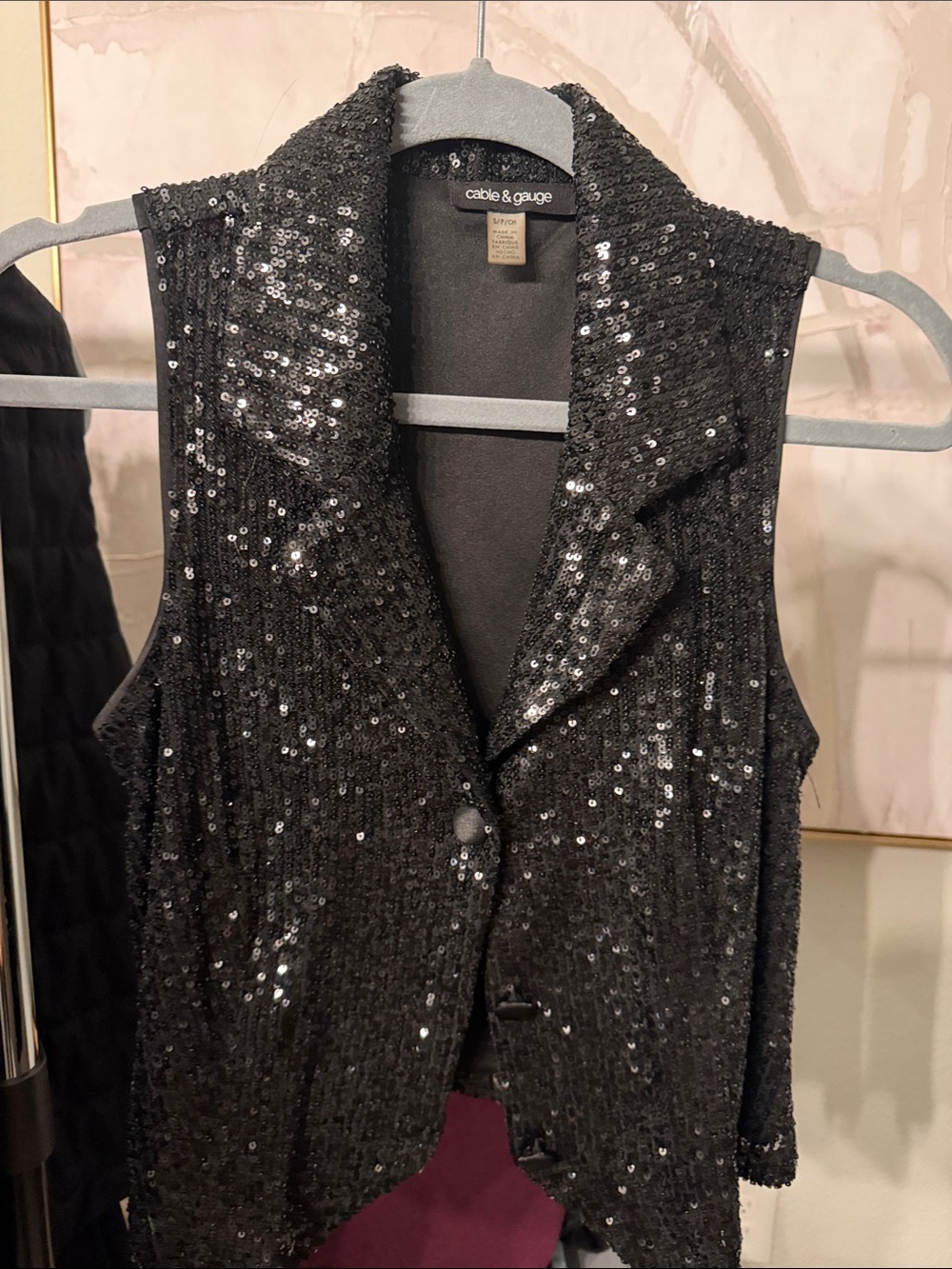 Cable & Gauge Black Sequin Sleeveless Vest